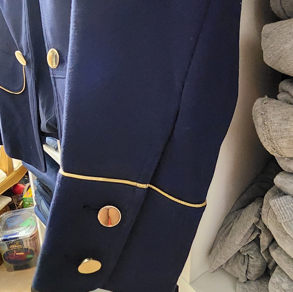 Womens Jacket - Picture 2 of 5